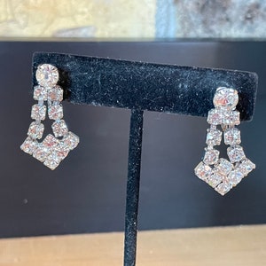 Vintage Rhinestone Drop Screwback Earrings - Clear, Shiny Rhinestones - Bridal, Prom