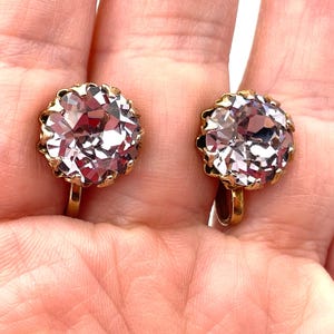 Vintage Hell Lila Lavendel Strass Ohrringe - Gold Ton - Tolles Funkeln!