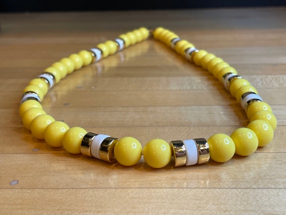 Napier Signed Vintage Chunky Yellow, White, and G… - image 7