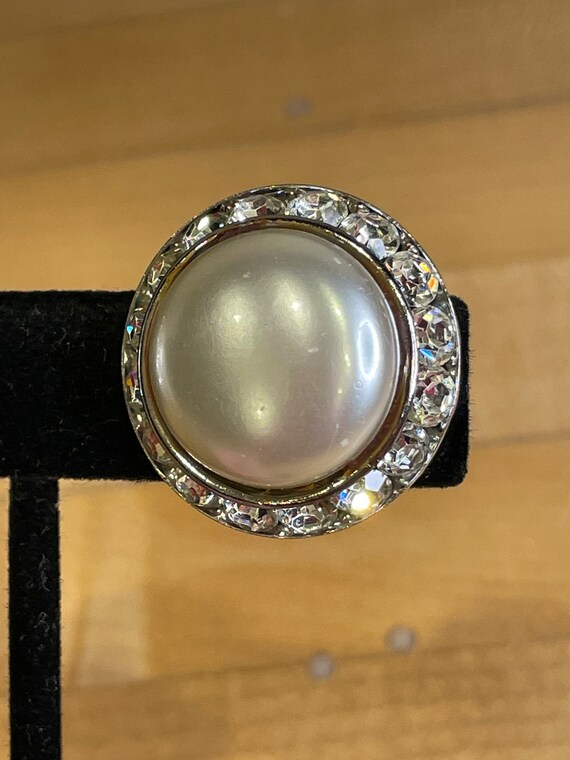 Vintage Signed Coro MCM Silver Tone Faux Pearl an… - image 6