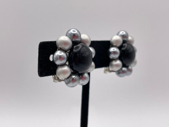 Vintage Faux Gray Pearl and Jet Black Glass Bead … - image 6