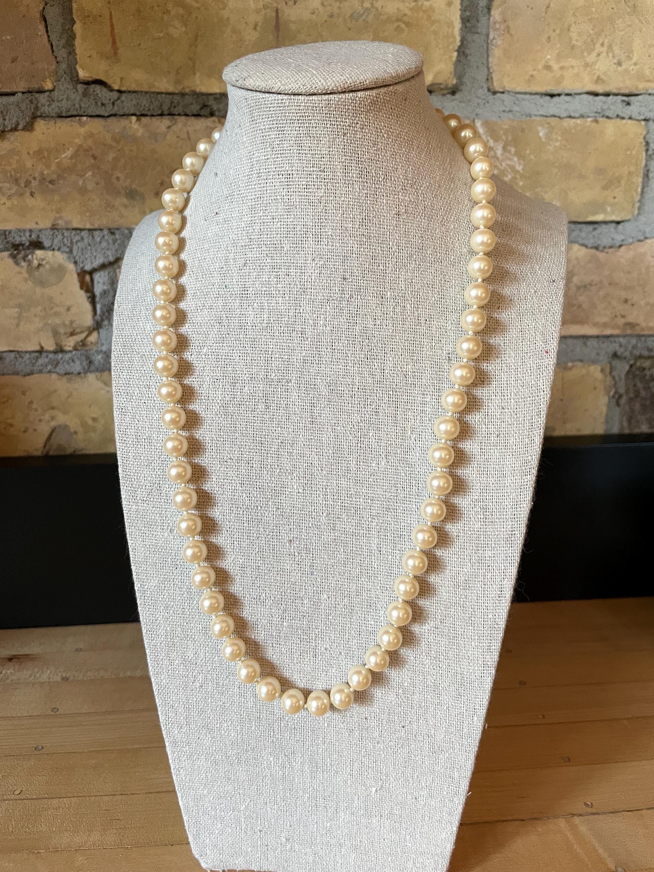 Vintage off White / Champagne Faux 8.5mm Glass Pearl