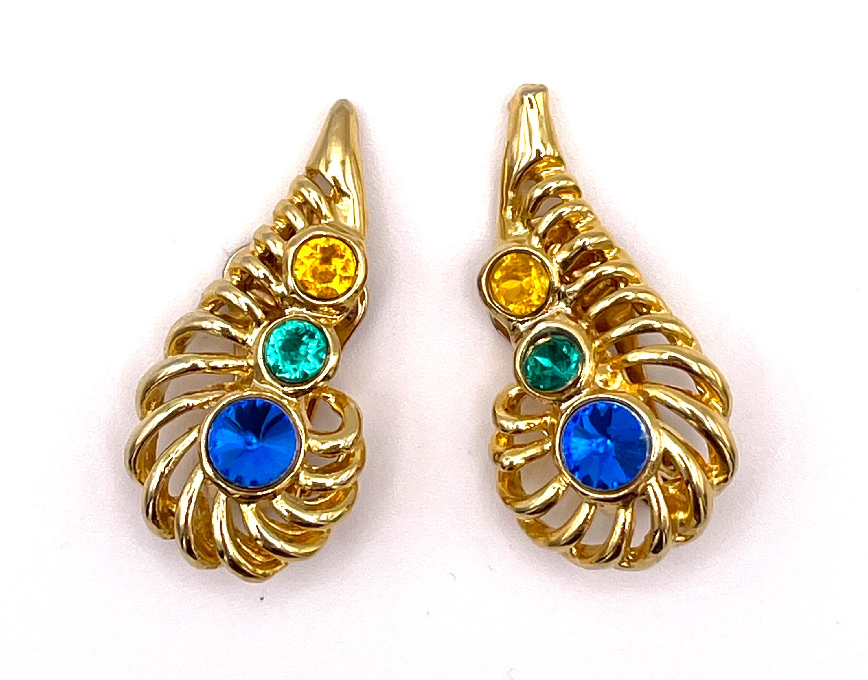 Boucles D'oreilles Vintage Clips Dorés Avec Strass Bleu Clair - Bijou Occasion En Bon état