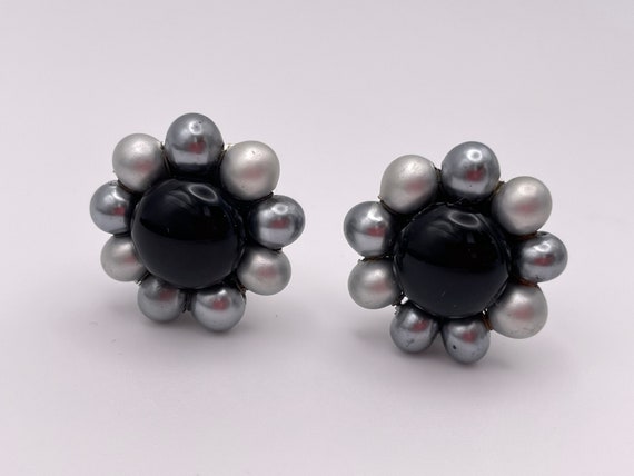 Vintage Faux Gray Pearl and Jet Black Glass Bead … - image 10