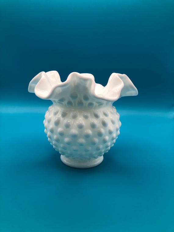 ヴィンテージ フェントン ミルクガラス ホブネイル フリルエッジ 花瓶