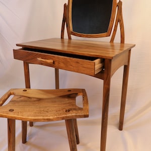 Vanity dressing table