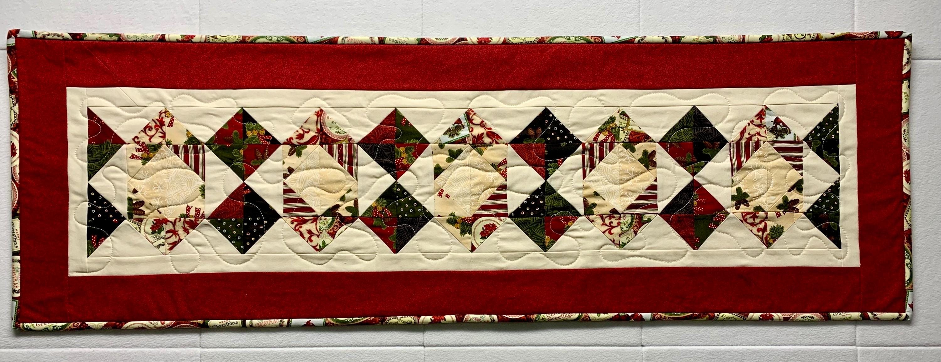 35 Elegant Christmas Hallway and Entryway Decorations 32 Friendship Chain Christmas Table Runner Red, Green, Cream, Black…
