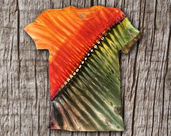 Split Tone Diagonal Tie Dye T Shirt - Handmade & Customizable - Unique Tee Shirt - Melt - Gravity