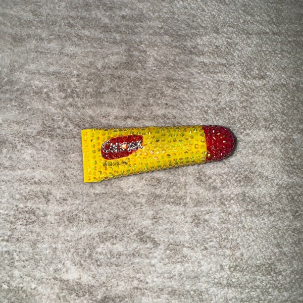 Carmex lip balm