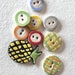 see more listings in the Boutons assortis section