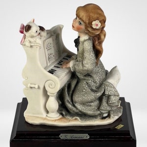 Giuseppe Armani &quot;Playing The Piano&quot; Model-7508/P Handcrafted Figurine
