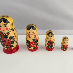 Vintage Original Authentic Russian Handcrafted Nesting Doll 11 Great Condition 90&#39;s