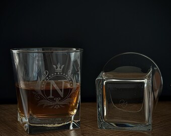 Custom whiskey glass, personalized glass, whiskey glasses, whiskey glass set, groomsmen gift, bourbon glasses, engraved glass