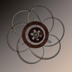 Op de afbeelding: Een moderne plafondlamp in bloemvorm. De lamp heeft een centrale gloeilamp, een donkere houten ring en gebogen, zilverkleurige metalen elementen in de vorm van bloemblaadjes. Het ontwerp is symmetrisch en eigentijds.