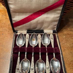 Tea spoons vintage