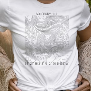 Peter Gabriel's Solsbury Hill Topographic Tshirt Randonnée Tee Cadeau Minimaliste Topo Carte de Solsbury Hill Batheaston UK Contour T-Shirt Carte