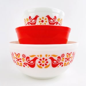 Pyrex Friendship Pattern Mixing Bowl, Set of 3, #401, #402, #403