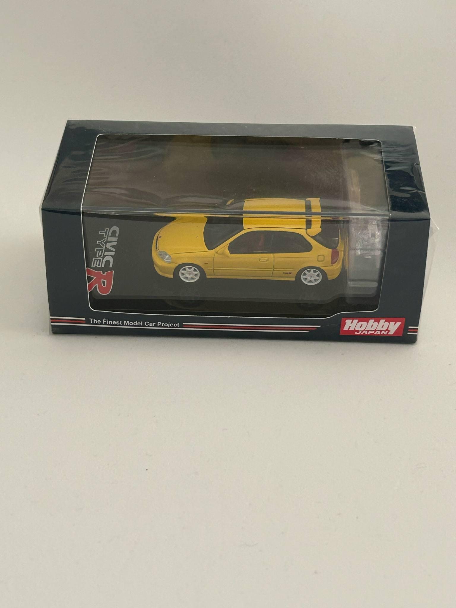 Hobby Japan 1/64 1997 Honda CIVIC TYPE R (EK9) With Engine Display