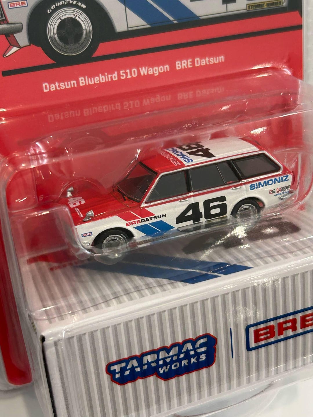-ターマック 1/64 ダットサン ブルーバード 510 ワゴン BREチェイス ターマック 1/64 ダットサン ブルーバード 510 ワゴン BRE #46、赤/白