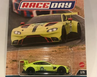 Hot Wheels Aston Martin Vantage GTE-1/64 Diecast Car - Etsy