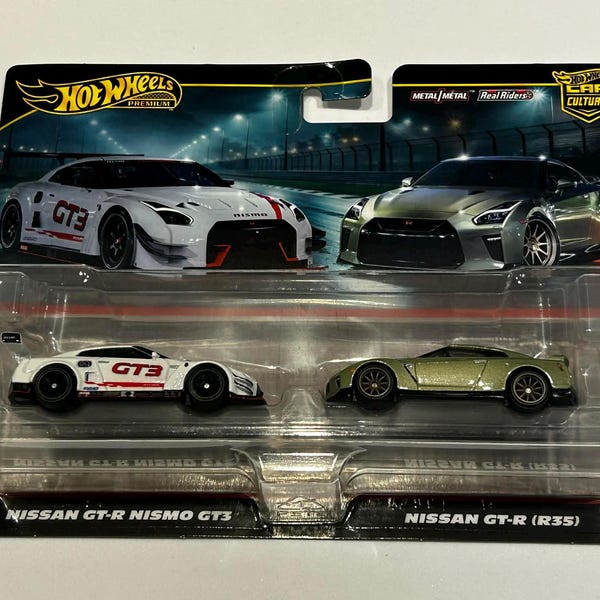Hot wheels HW Nissan GT-R Nismo GT3 plus Nissan GT-R R35 Real Riders