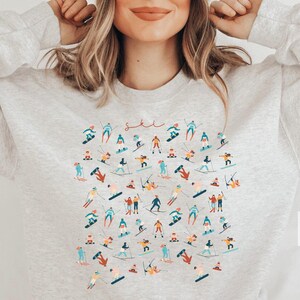 Apres-Ski Sweater, Ski Sweatshirt, Retro Skiing Trip Shirt, Womens Ski Clothes, Snow Skier Gift for Her, Trendy Wife Ski Crewneck Sweater