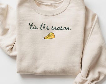 Funny Green Bay Football Season Sweatshirt, Tis the Season Football T-Shirt Women, Game Day Apparel, Retro Green Bay Crewneck, Football Fan
