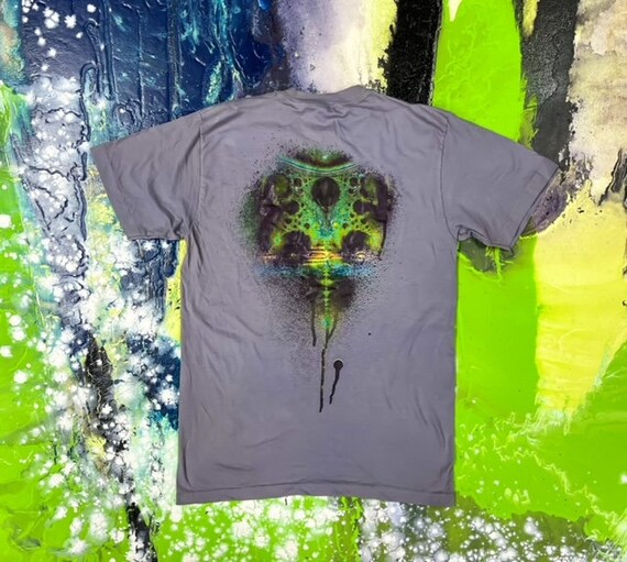 Trippy Fractal T-shirt Size Medium - American Apparel