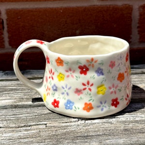 Fee Wildblumen Tasse - Handgetöpferte Keramik Tasse | Tasse Kaffee Cappuccino
