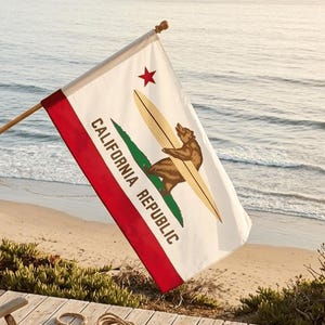 Bandera de California con oso surfista, decoración exterior de doble cara, bandera para el hogar con temática costera.