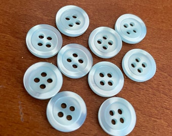Packung mit 10 Blaue Vier-Loch-Knöpfe für Hemden, Blusen, Näharbeiten, Handarbeiten d 11.5 mm
