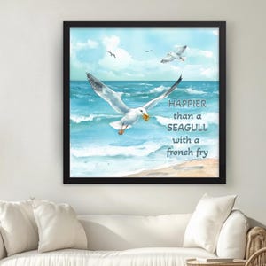 Arte de pared enmarcado con gaviota, escena oceánica, más feliz que una gaviota con una papa frita / Decoración de pared de casa de playa con escena oceánica, madera, fama e impresión