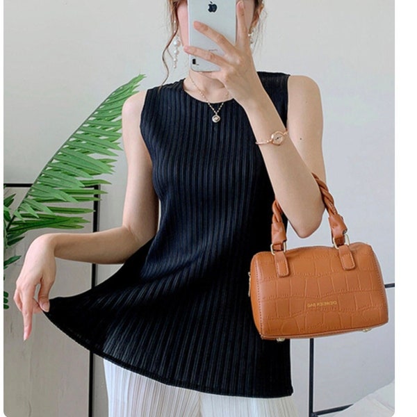 Pleated Top Shirt Boat Neck Flexible Classy Chic Elegant Fashion Designer Miyake Inspired Plisse Timeless Crinkle Y2K Japanese Fabric