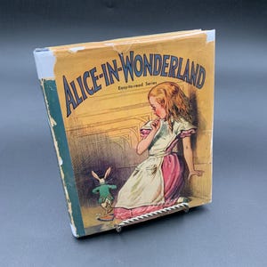 Vintage Alice-In-Wonderland by Lewis Carroll - Illistrations by John Tenniel - Easy To Read Series - Circa 1930s