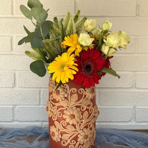 Oaxaca Clay Vase, Filigrana Mexican Pottery