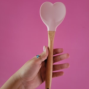 Cucharitas rositas, pink heart spoon, silicone, baking spoon, cute gift, custome spoons kitchen decor, wood, cute