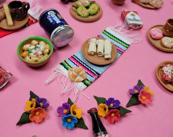 12 miniature Pieces Miniature Mexican Food Chile reyeno Corn azucar Taco Enchilada concha Avocado Churro For Arts and Crafts - ASSORTED SET