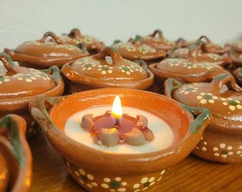 Mexican candle/ Mini cazuelita/Cazuelita Barbie/ Unique candle / Cazuelita Mexicana/Cazuealita de barro/ Barro/ Hecha en Mexico/Guadalajara
