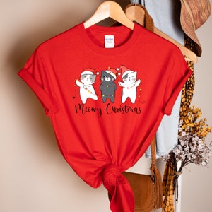Meowy Christmas T-Shirt Cat Shirt Christmas Cat Owner T-Shirt Cat Christmas T-Shirt Women&#39;s Cat T-Shirt Cat Lovers T-Shirt Cat Lovers Gift