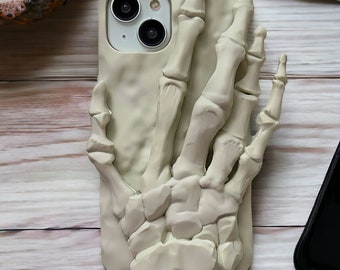 Schedel thema telefoonhoesje, gegraveerd skelet telefoonhoesje, unieke 3D telefoonhoesje, schedel telefoonstandaard, schedels en botten, iPhone hoesje, iPhone 13 14