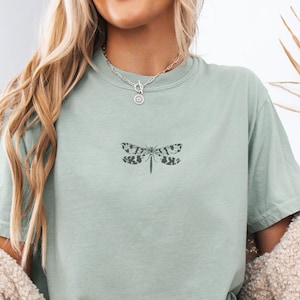 Dragonfly Shirt Mystical Insect Shirt Preppy Stuff Womensclothing Dragonfly Gifts Dragon Fly Shirt Botanical Shirt Garden Witch Tee Shirts