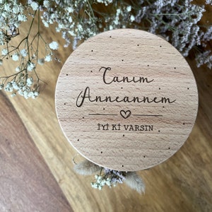 Anneler Günü Hediye. Geschenk zum Muttertag oder Vatertag. Babalar Günü Hediye. Canim Annem Babam Babaannem Anneannem Vorratsglas graviert Miuttertag Vatertag türkisch mit Trockenblumen. Auch mit Wunschtext. Iyi ki varsin