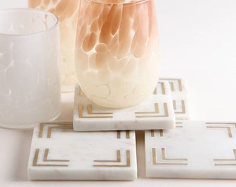 Ensemble de 4 sous-verres carrés en marbre avec incrustation de laiton | Fait main avec du marbre 100 % naturel et du laiton | Décoration d'intérieur en marbre |