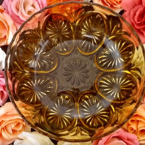 Ciotola Medallion Honey Gold 8&quot; di Anchor Hocking - Vintage fuori produzione