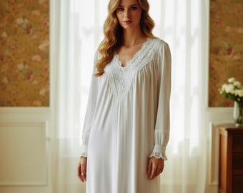 ビクトリア朝のナイトドレス、ヴィンテージのナイトガウン、黒の