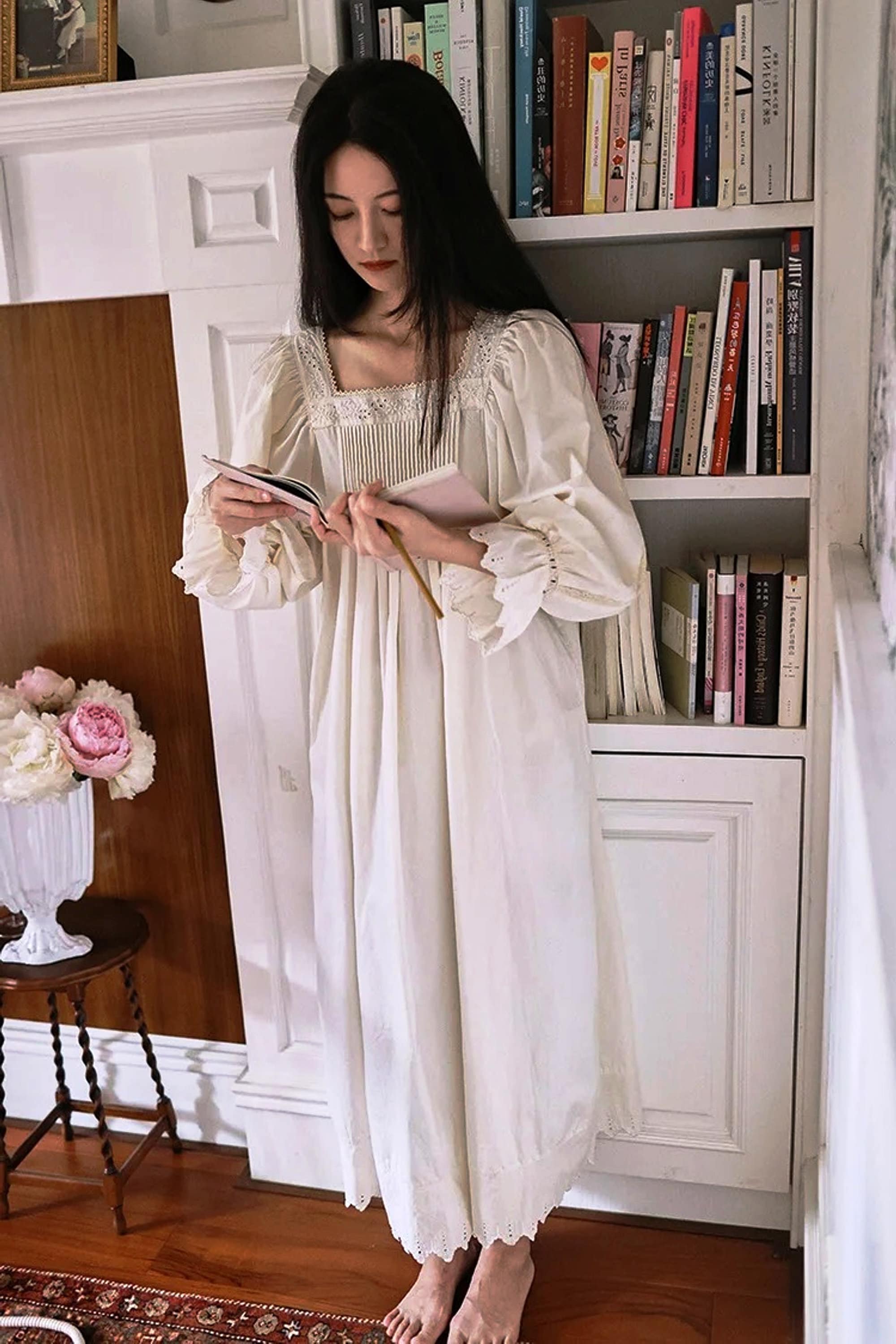 Vintage Victorian Cotton Nightgown: Lace Edwardian