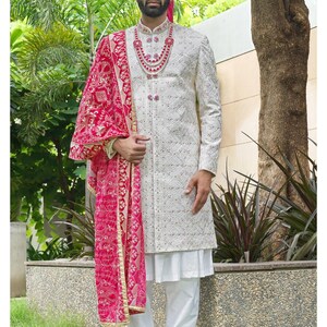 Handcrafted Men&#39;s Wedding Sherwani: Embroidered Indian Groom Outfit