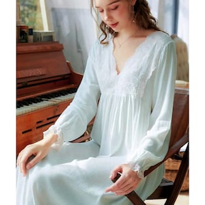 Vintage Cotton Victorian Nightgown: Handmade Lace Loungewear