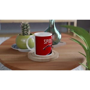 Taza de cerámica blanca de Spiderman de 11 oz imagen 3