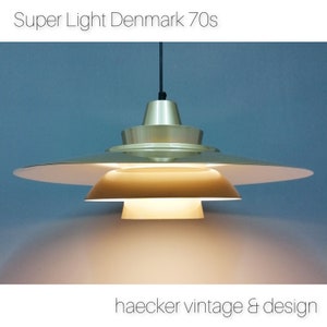 Designicoon, Deens design, gouden hanglamp, Super Light Denmark, modern midden van de eeuw, Scandinavisch design